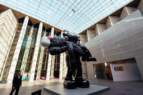 Withlocals 90 Minutes Kickstart: Covid-19 Regulated Melbourne Private Tour - eAccommodation 0