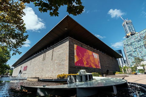 Withlocals 90 Minutes Kickstart: Covid-19 Regulated Melbourne Private Tour - eAccommodation 4