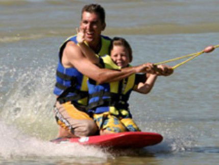 Cable Ski Cairns - eAccommodation 1