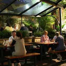 Dicks Hotel - eAccommodation 0