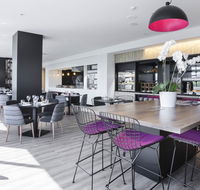 MRepublic Restaurant Bar and Lounge - eAccommodation