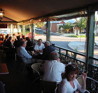 Paddy Maguire's Pub - eAccommodation