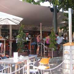 The Tap On Mitchell - Home Of The Fishbowl Cocktail - eAccommodation 2