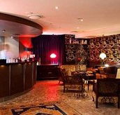 White Revolver - eAccommodation