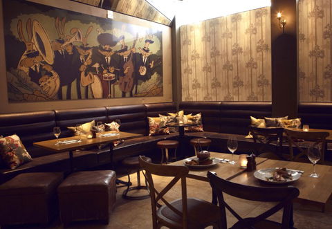 Rabbit Hole Bar And Dining - eAccommodation 1