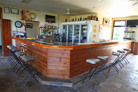 Garradunga Hotel - eAccommodation 1