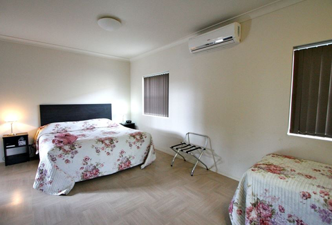 Station Hotel - eAccommodation 2