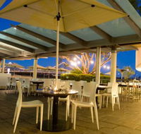 Friday's Riverside - eAccommodation