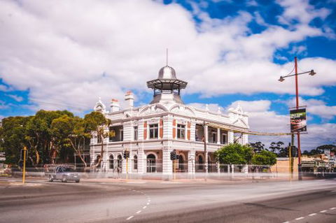 The Guildford Hotel - eAccommodation 0
