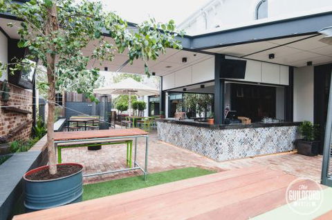 The Guildford Hotel - eAccommodation 1