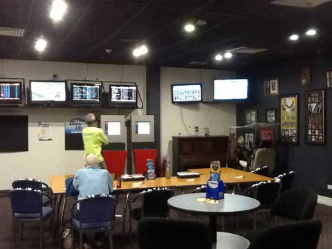 Tennant Creek Memorial Club - eAccommodation 4