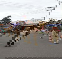 Dowling Street Christmas Party - eAccommodation