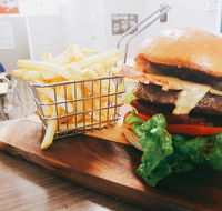 Keeping Healthy Backyard Chickens - eAccommodation