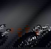 Choirboys The hits and six-pack of Bruce Springsteen Bulli - eAccommodation