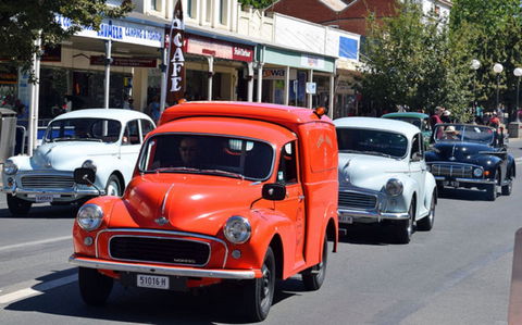 Corowa Rotary Federation Festival Parade - eAccommodation 2