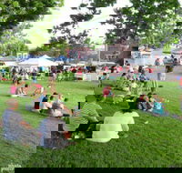 Young and Region Farmers Markets - eAccommodation