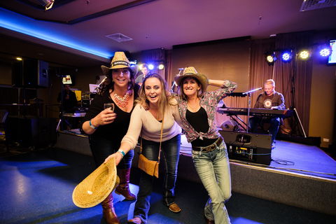 Hats Off To Country Music Festival - eAccommodation 0