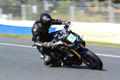QR Moto Ride Days At Queensland Raceways! - eAccommodation 2
