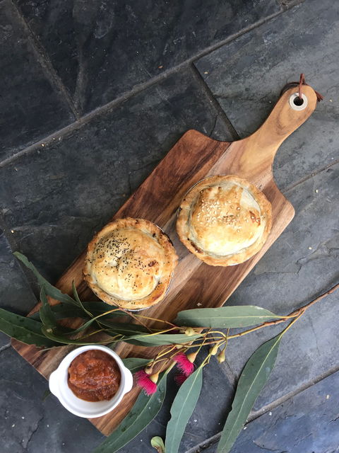 Aged Wine And Vintage Pies - eAccommodation 0
