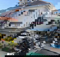 Coolum Beach Resort - eAccommodation