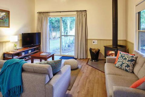 Alpine Valley Cottages - eAccommodation 6