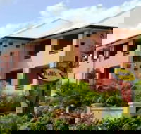 Kacys Bargara Beach Motel - eAccommodation