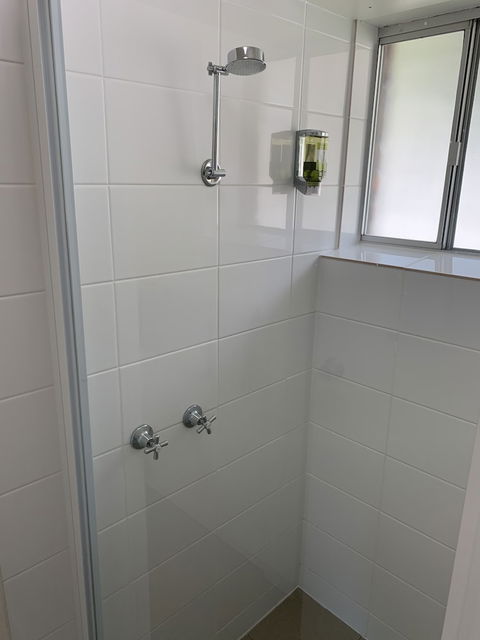 Adina Place Motel Apartments - eAccommodation 5