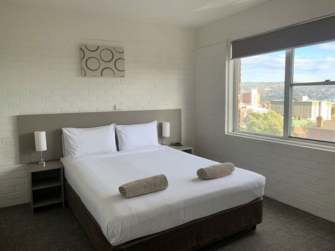 Adina Place Motel Apartments - eAccommodation 2
