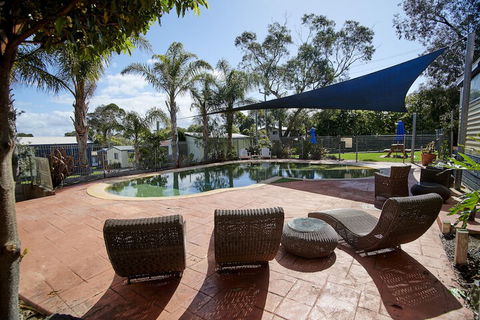 Amaroo Holiday Park - eAccommodation 7