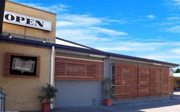 Amosfield QLD eAccommodation
