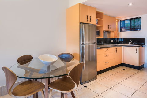 At Waterfront Whitsunday Retreat - eAccommodation 4