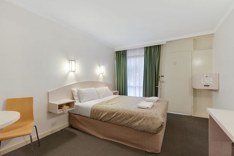 Alexander Motor Inn & Apartments - eAccommodation 6
