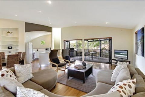 A PERFECT STAY - Beach House At Tallows - eAccommodation 0