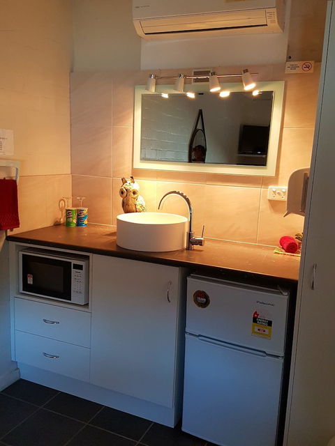 Bidgee Motor Inn - eAccommodation 6