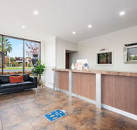 Comfort Inn Deakin Palms - eAccommodation