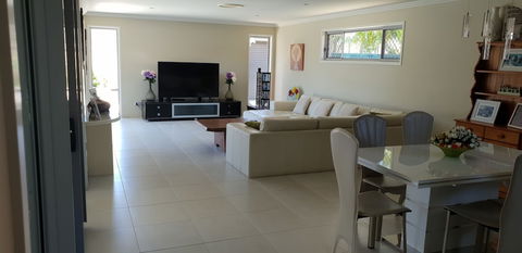 Arlia Sands Apartments - eAccommodation 0