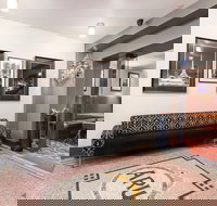 Alto Hotel on Bourke - eAccommodation