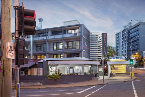 The Metropolitan Springhill - eAccommodation 2