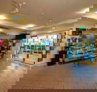 Cairns Queens Court - eAccommodation