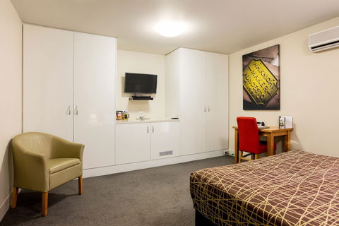 Old Woolstore Apartment Hotel - eAccommodation 5