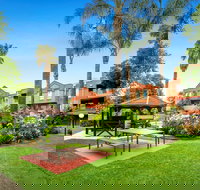 Comfort Apartments Royal Gardens - eAccommodation