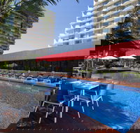 Royal On The Park - eAccommodation