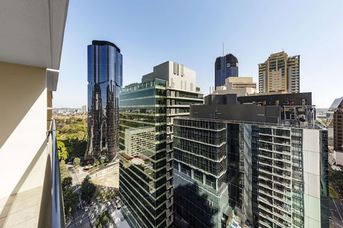 IStay River City Brisbane - eAccommodation 2