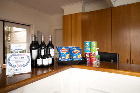 Admiralty Inn - eAccommodation 3