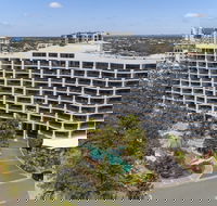 Ramada Resort by Wyndham Golden Beach - eAccommodation