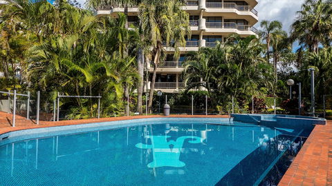 Aristocrat Apartments - eAccommodation 2
