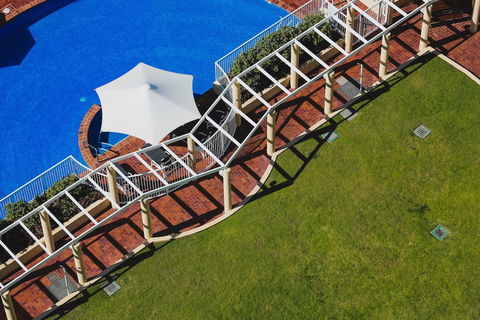 Xanadu Main Beach Resort - eAccommodation 2