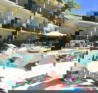 Cairns Queenslander Hotel  Apartments - eAccommodation