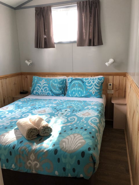 Twin Dolphins Holiday Park - eAccommodation 3
