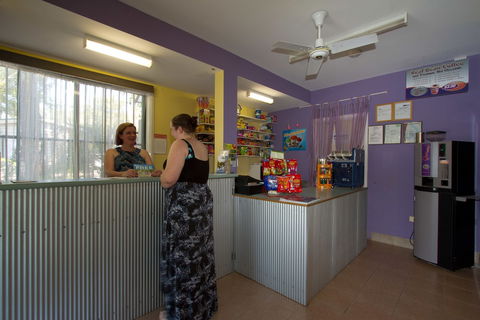 Twin Dolphins Holiday Park - eAccommodation 0